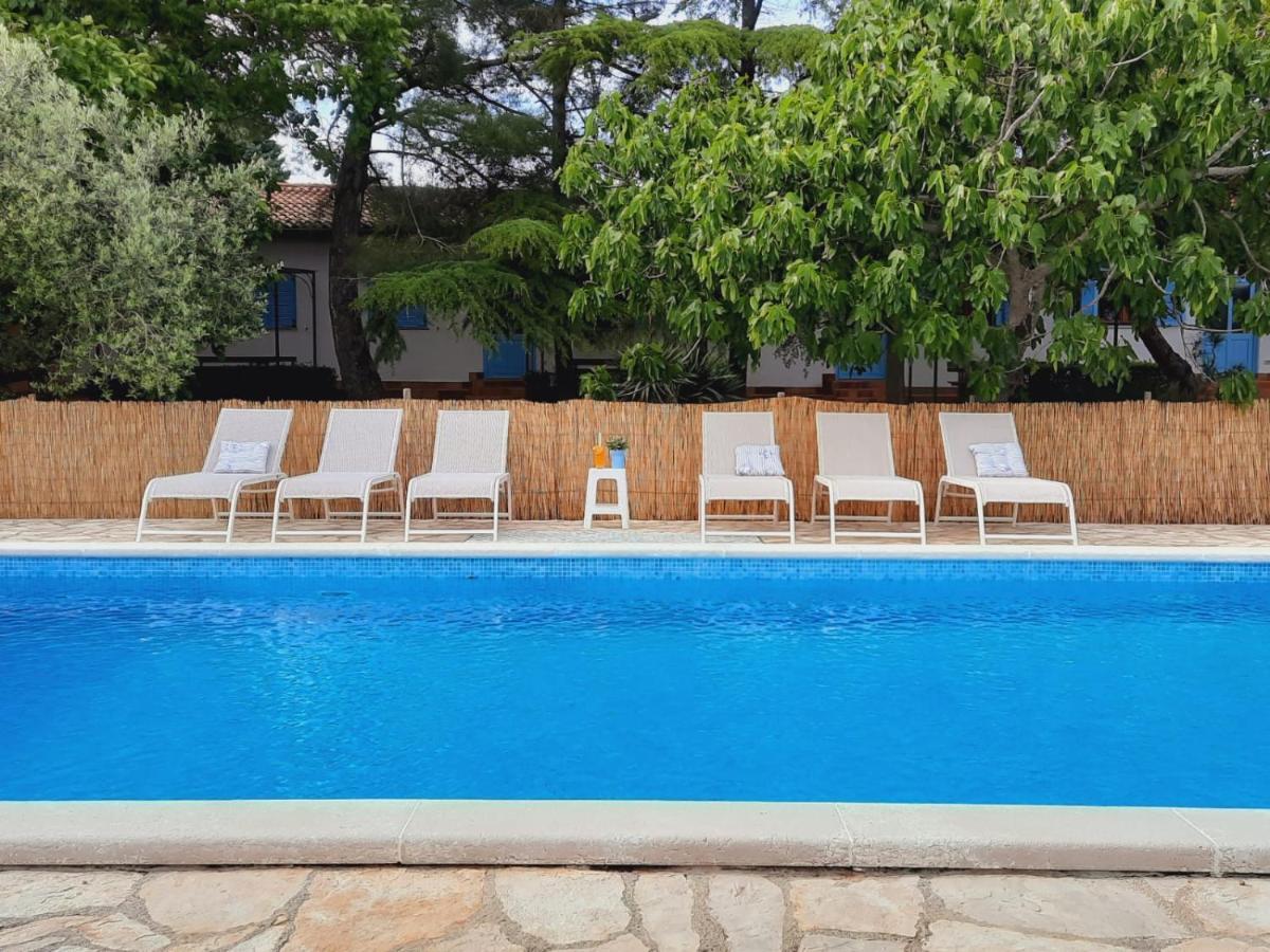 Sanja Apartments Sveti Servul Novigrad Istria Exterior foto
